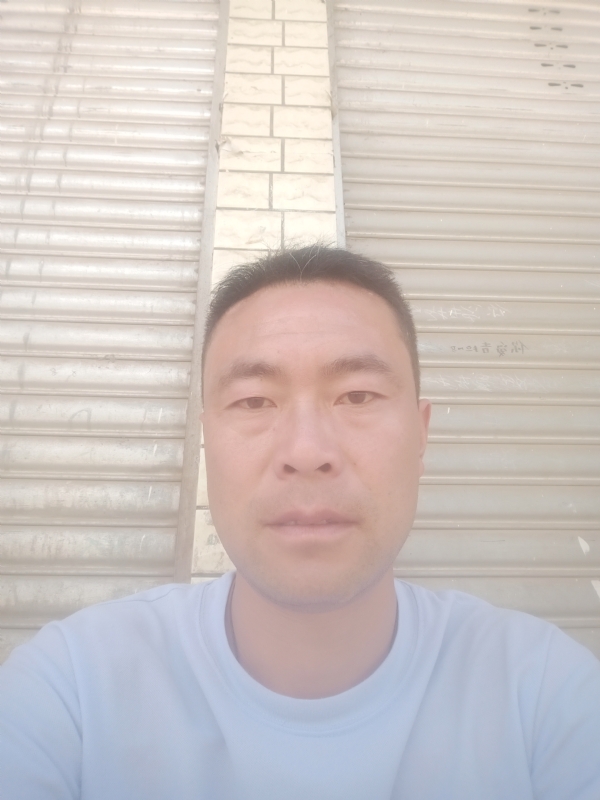 尘缘的第一张照片--渭南相亲服务中心