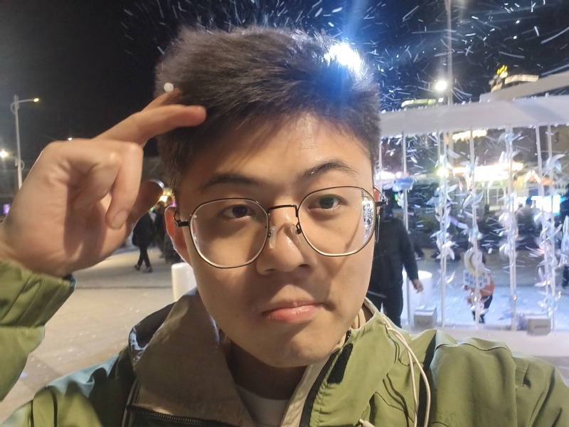 独揽星河的第一张照片--渭南相亲服务中心