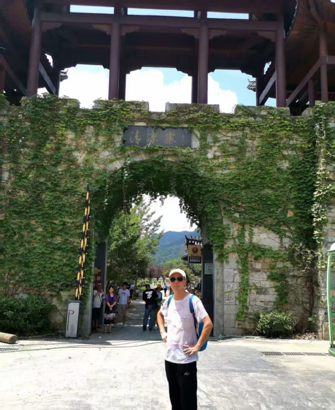 品心人的第一张照片--渭南相亲服务中心