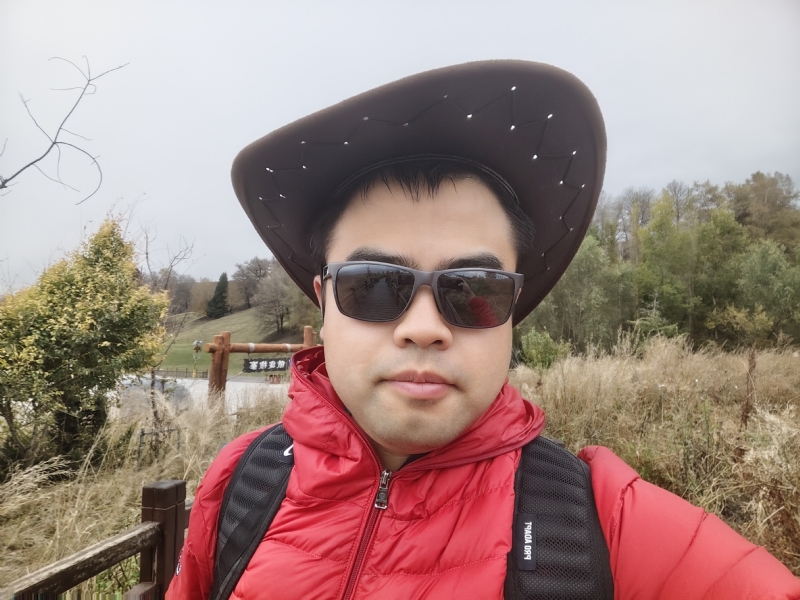 欢乐的笑的第一张照片--渭南相亲服务中心