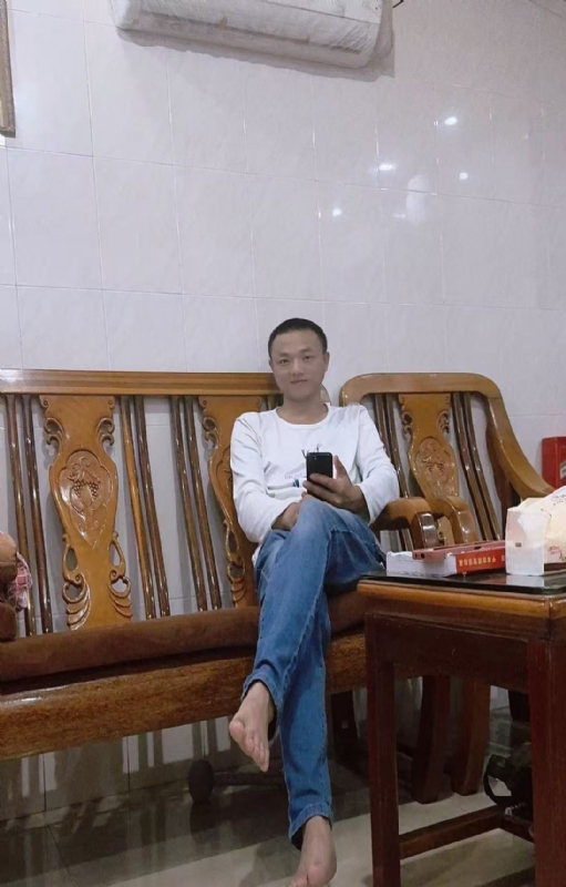 知年的第三张照片--渭南相亲服务中心